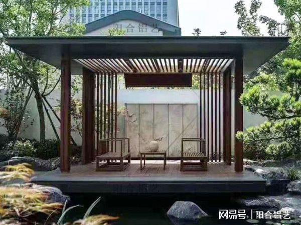 一片空地栽花种草凉亭花廊打造一幅完美的山水诗画(图3)