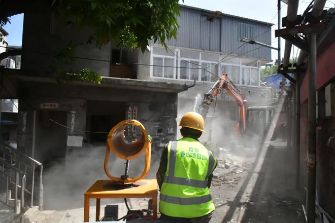 建在地质灾害点位上？海淀城管：开拆！